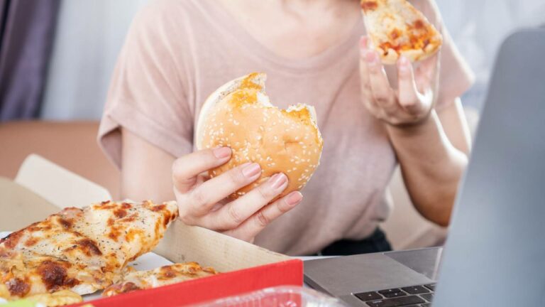 Descontrole na Alimentação.