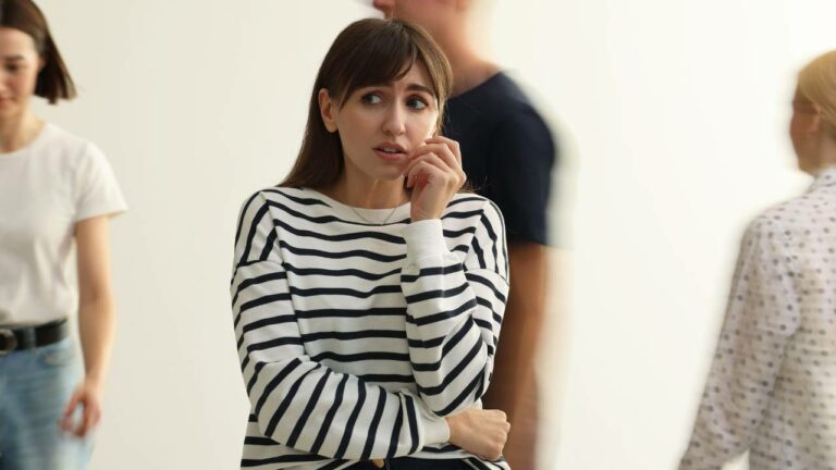 Por que é tão difícil expressar emoções?